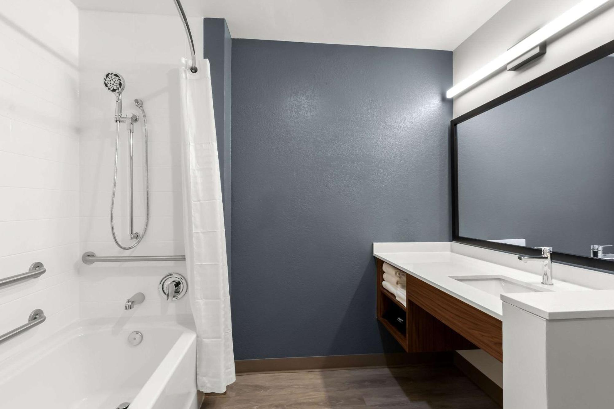 Everhome Suites Glendale Sports Entertainment District Zewnętrze zdjęcie